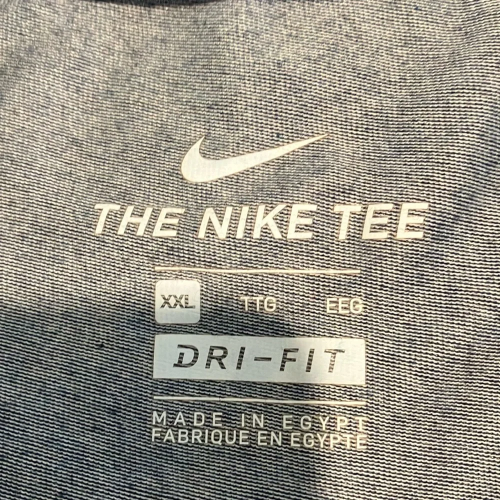 Nike Short Sleeve Tees Red and Blue - Picture 2 of 11